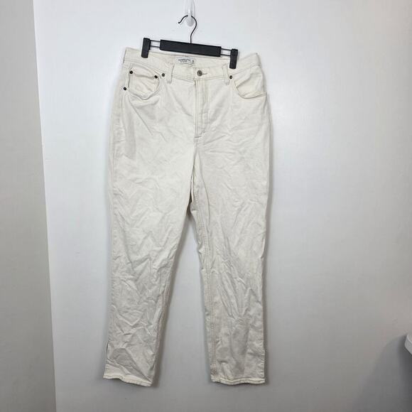 Abercrombie & Fitch White 90s Straight Ultra High Rise Curve Love Jeans Size 14 - Picture 1 of 5